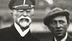 Na fotografii T. G. M. a Karel apek v roce 1926