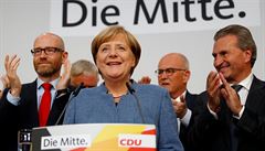 Hořké vítězství. Strana Merkelové dosáhla podle odhadů nejhoršího výsledku od roku 1949
