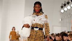 Pehlídka designu britského návrháe Johna Galliana na paíském Fashion Weeku.