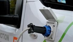 Dvě pětiny Čechů by koupily auto s alternativním pohonem, kdyby zlevnilo