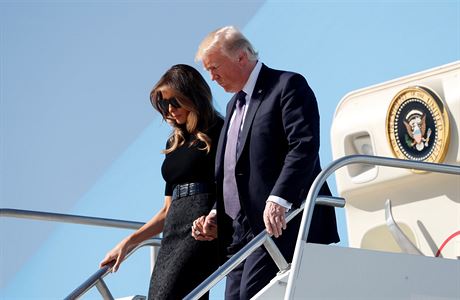Donald Trump piletl s manelkou Melani do Las Vegas 4. jna 2017.