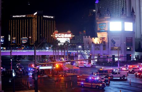 Policie a zchrann sluba na Strip Las Vegas.