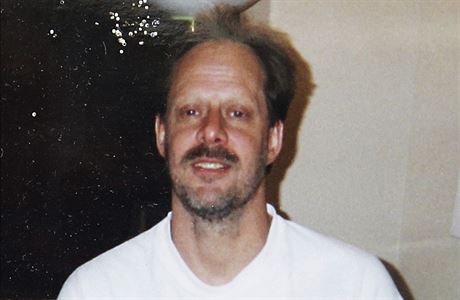 Stephen Paddock na fotografii, kterou poskytl mdim jeho bratr Eric.