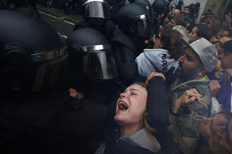 panlské ministerstvo vnitra oznámilo, e policie v nkolika pípadech...