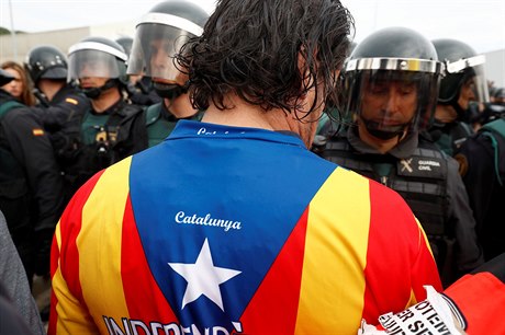 Katalánci volí sv�j parlament