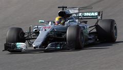 Lewis Hamilton z Mercedesu na Formuli 1 v Japonsku.