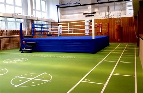 Boxerská akademie v základní kole Nádraní v Ostrav.