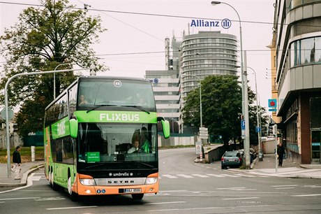 Dopravce Flixbus míří do USA, do konce roku chce nabídnout až 1000 spojení denně.