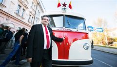 Testování elektrobusu s dynamickým dobíjením bylo v Praze zahájeno 15. íjna...