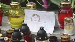 Polsko truchlí: Lech Kaczy�ski a jeho man�elka Maria na obrázku p�ed...