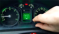 VIDEO: Palubn pota ruskch automobil GAZ ukrv hru Tetris