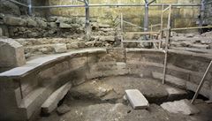 Archeologové u Zdi nák nali ímský amfiteátr
