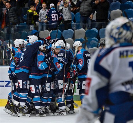 Hokejisté Chomutova zvládli i čtvrtý zápas sezony s Brnem.