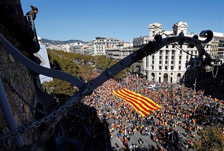 Demonstrace proti katalánské nezávislosti v Barcelon (ilustraní foto).