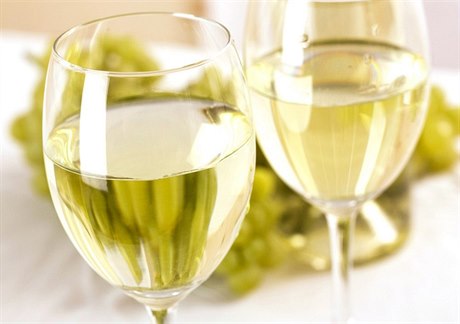 Bílé víno - ilustraní foto.