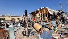 Výbuch rozmetal tržiště somálském Mogadišu. Zemřely desítky lidí