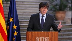Katalánský premiér Carles Puigdemont bhem sobotního projevu.