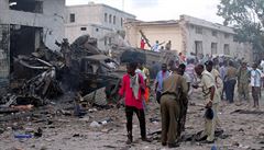V Mogadiu znly vbuchy i palba z puek. Pi toku na somlsk hotel zahynulo 23 lid