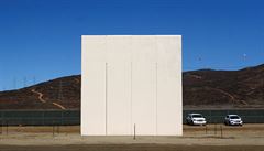 Výstavba zdi má podle Trumpových slib zabránit pílivu pisthovalc z Mexika,...