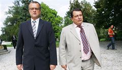 Velká chyba. Miroslav Kalousek (vlevo) dojednává v roce 2006, e spolu s...