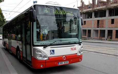 Autobus Citelis z produkce firmy Iveco z Vysokého Mýta.