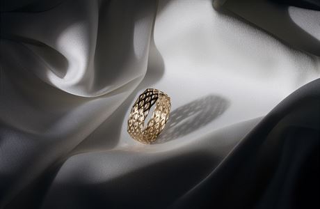 Nassa - prsten ze lutho zlata