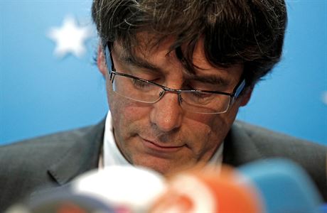 Carles Puigdemont na tiskov konferenci v Bruselu.