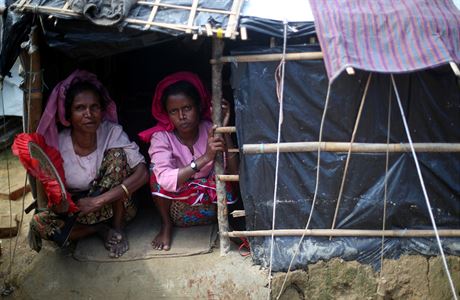 Barmská vláda zahájila vojenský zásah tém na vechny Rohingy poté, co...