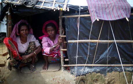Barmská vláda zahájila vojenský zásah tém na vechny Rohingy poté, co...