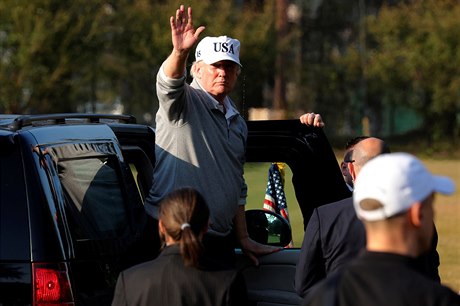 Donald Trump odjel s rodinou do svého golfovém klubu ve mst Bedminster západn od New Yorku.