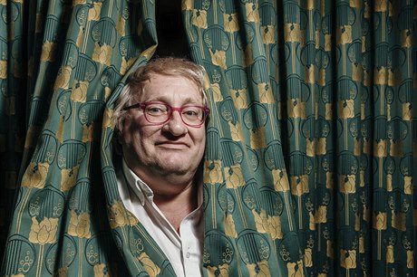 Tuvia Tenenbom pochází z izraelského m�sta Bnej Brak, ale �ije v USA.