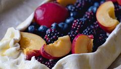 Okraje t�sta natla�te do st�edu