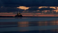 Západ slunce u Le Mont Saint Michel - (Normandie)