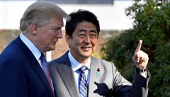 Donald Trump a japonský premiér Shinzo Abe.