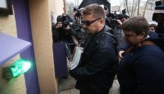 Dalík žádá o propuštění z vězení, v Prachaticích bude pohřeb expremiéra Stráského