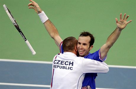 Radek pnek slav triumf ve finle Davis Cupu 2012.