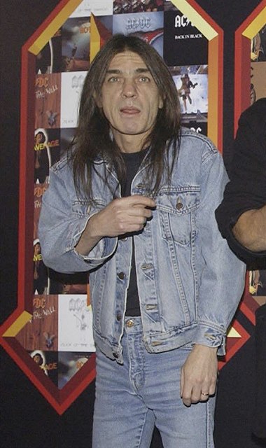 Malcolm Young v roce 2003.