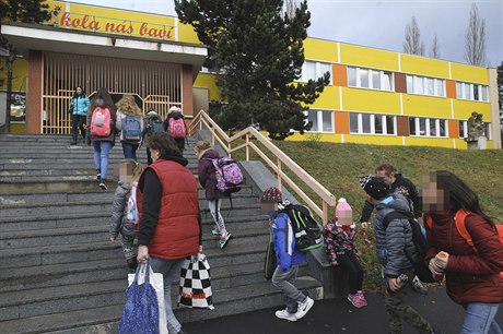 Základní škola Plynárenská v Teplicích.