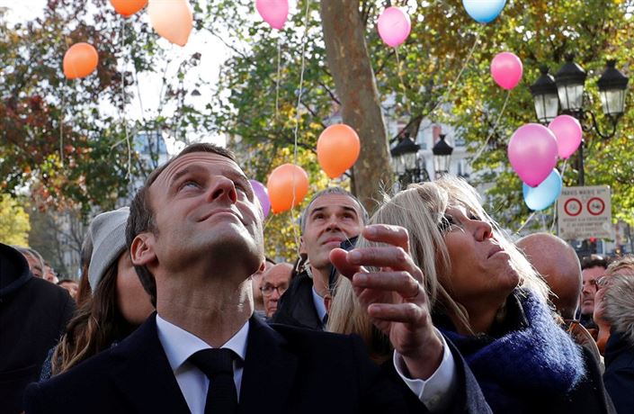 Prezident Emmanuel Macron a jeho ena Bridgitte.