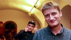 Zaměstnává ho i pošta. Vyloučený aktivista a novinář Patočka bral peníze z resortů ovládaných ČSSD