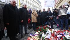 Na Národní tíd vzpomínal i bývalý prezident Václav Klaus se synem.