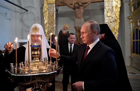 Kirill, kter je vnmn jako blzk spojenec Kremlu, oslavil sv 71....