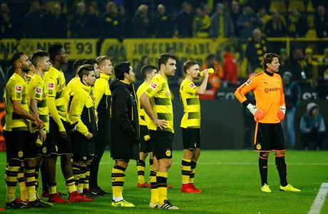 Fotbalisté Borussie Dortmund nechápou, jak mohli ztratit vedení 4:0 v derby...