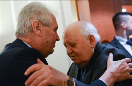 Zeman se v Moskv setkal s Michailem Gorbaovem.