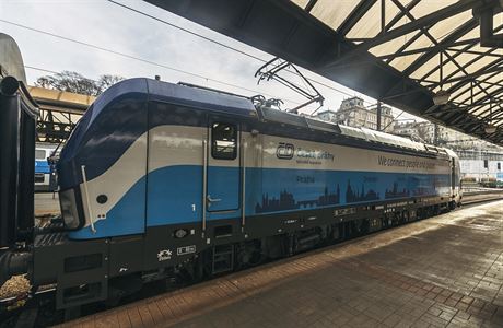 Lokomotiva Siemens Vectron v barvch eskch drah.