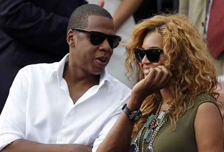Americký rapper Jay-Z se zpvakou Beyonce.