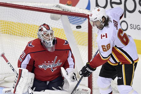 Jágr asistencí pomohl k výhe Calgary ve Washingtonu 4:1