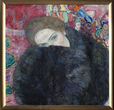 Dáma s rukávníkem. Znovuobjevený obraz Gustava Klimta z let 1916 až 1917.