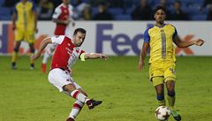 Maccabi Tel Aviv vs. Slavia Praha: Josef Hubauer stílí.