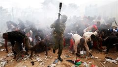 Policie zasahovala slznm plynem. Na inauguraci prezidenta chtlo v Keni pli mnoho lid